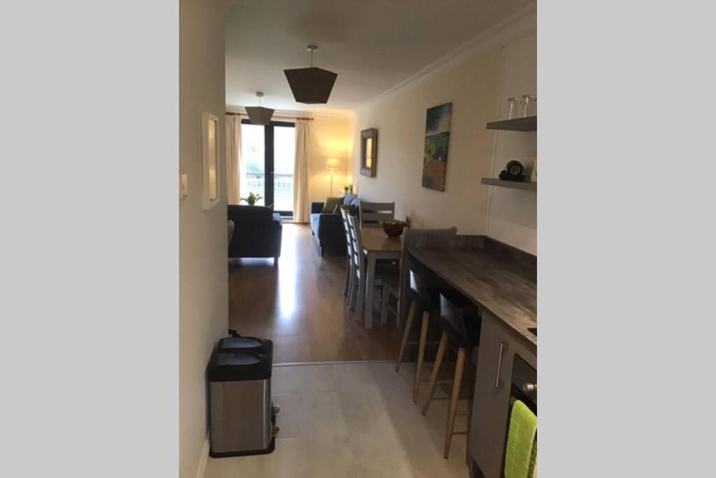 Waterfront Apartment Completely Refurbished Westport Dış mekan fotoğraf